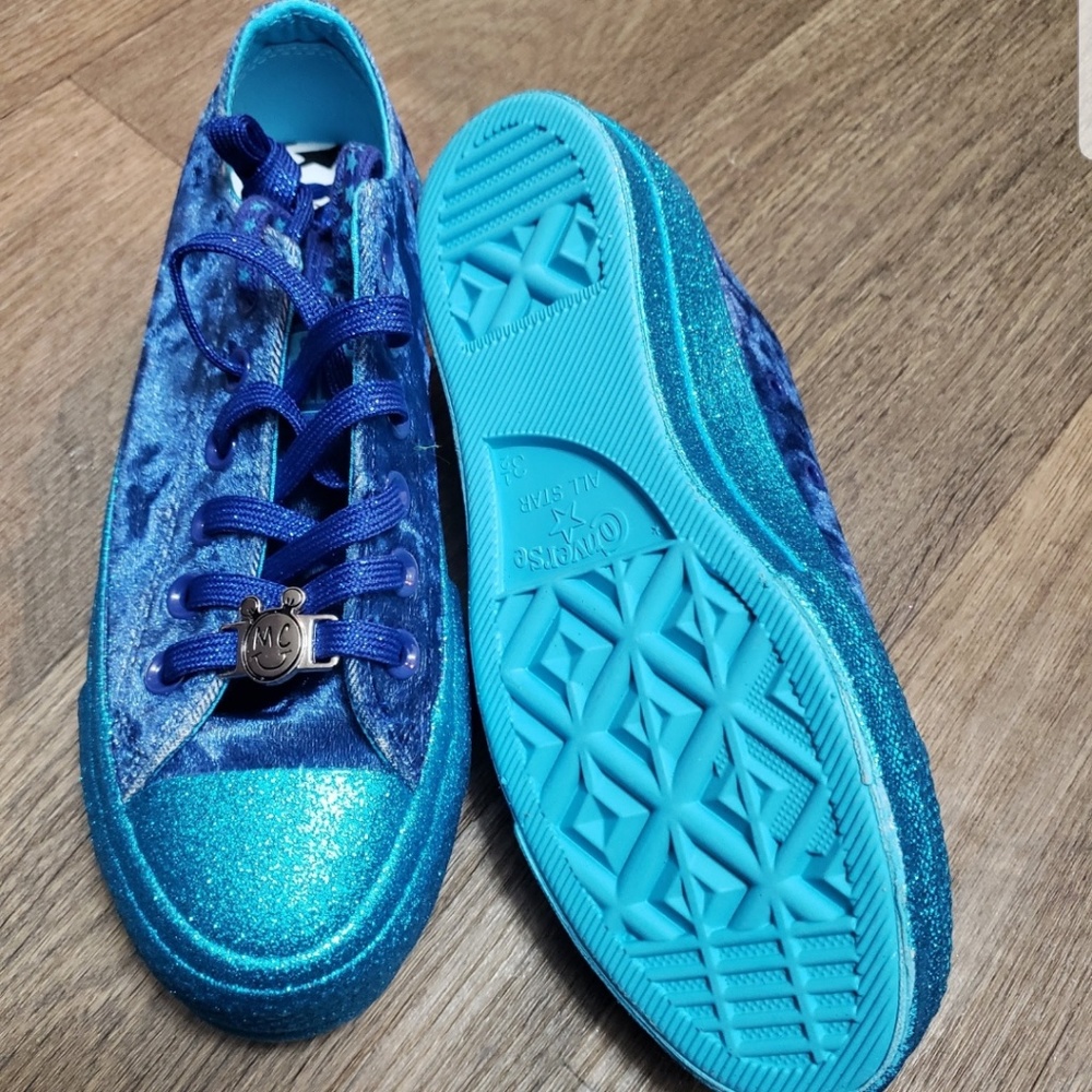 Converse x miley cyrus blue velvet